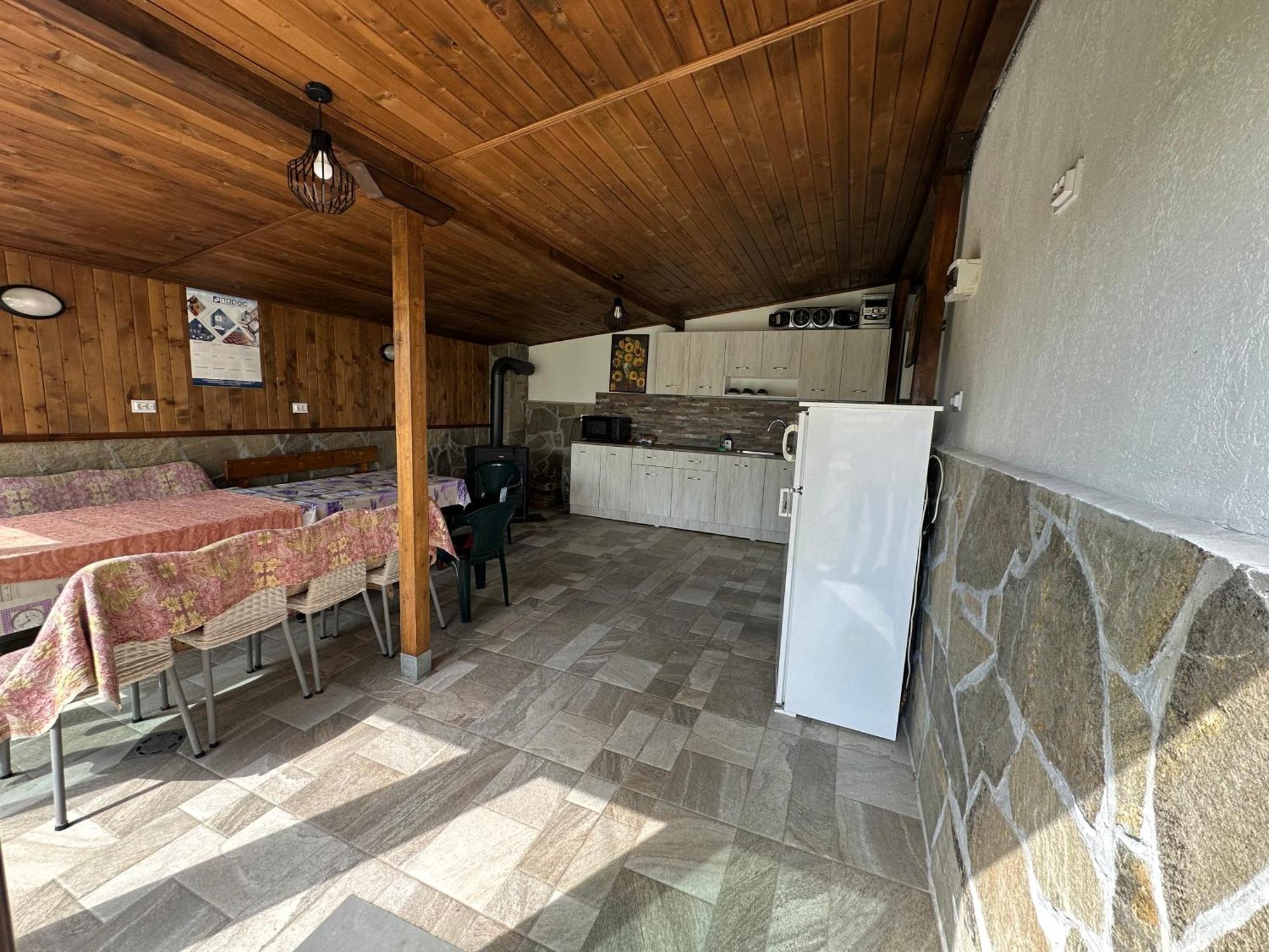 Velkovski Guest House ヒサリャ エクステリア 写真