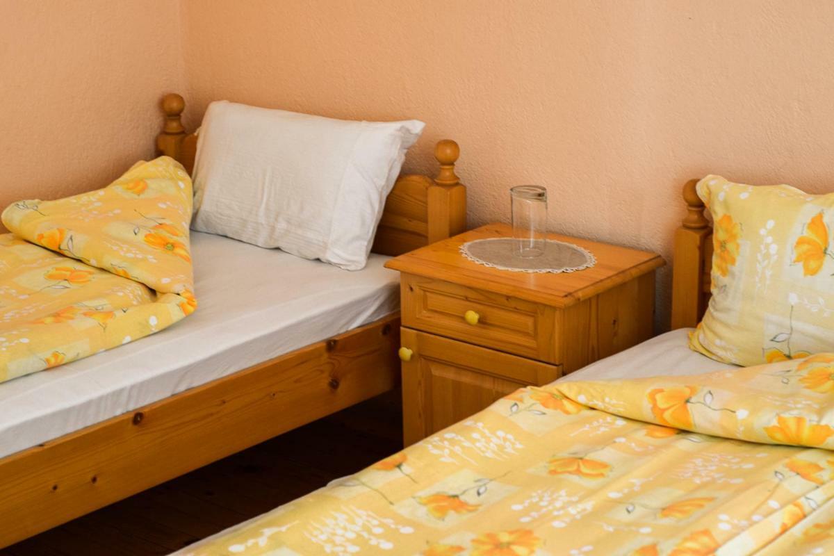 Velkovski Guest House ヒサリャ エクステリア 写真